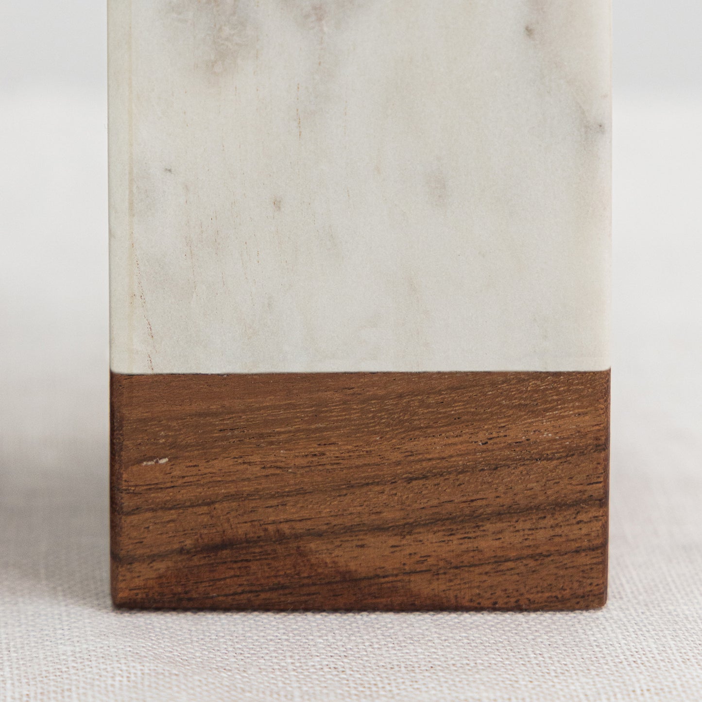 Apoya Libros de Mármol y Madera Rectangular