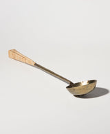 Cucharón Metal Rattán